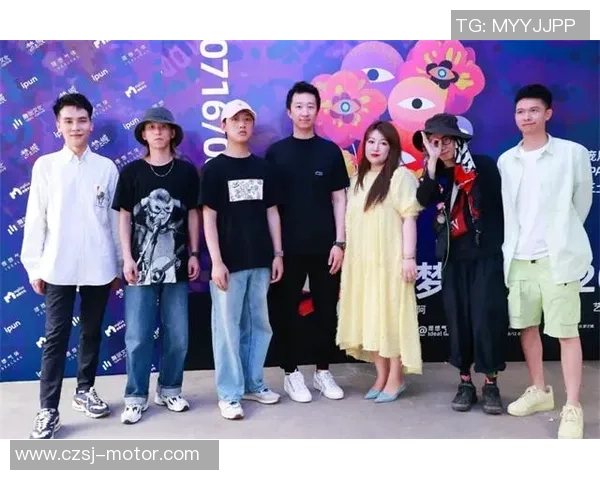 滑板文化的传承与创新南京滑板队的精神探索与团队意识解析MBA