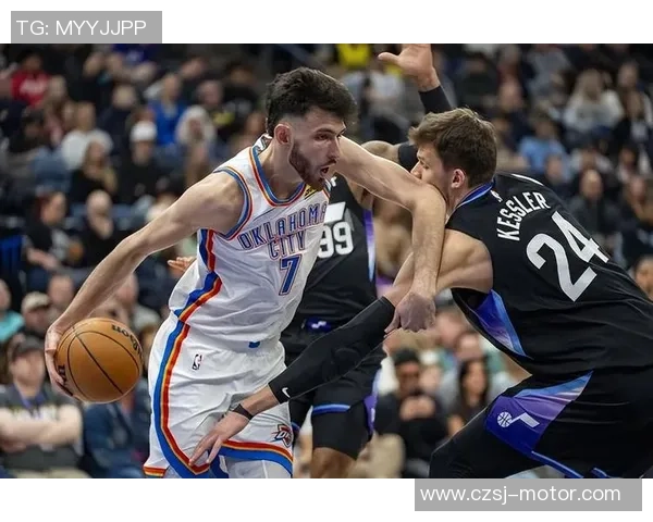 雷霆与爵士激战三场精彩回顾12分差距引发的战术较量与球员表现分析